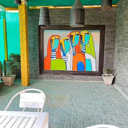 Aakritii Hotels 구르가온 외부 사진