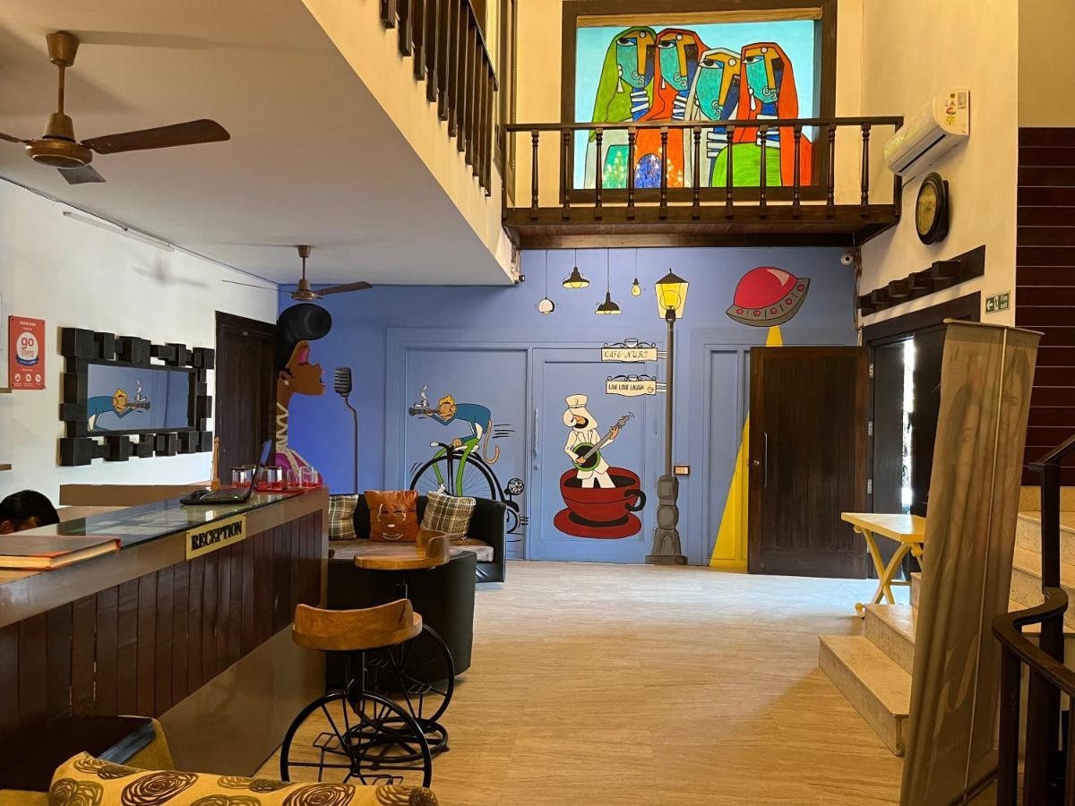 Aakritii Hotels 구르가온 외부 사진