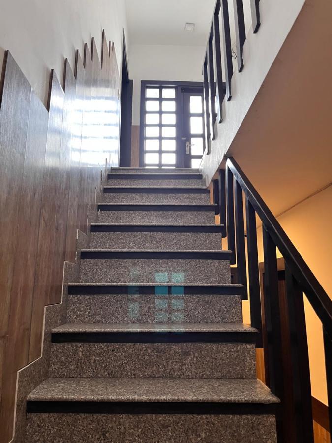 Aakritii Hotels 구르가온 외부 사진