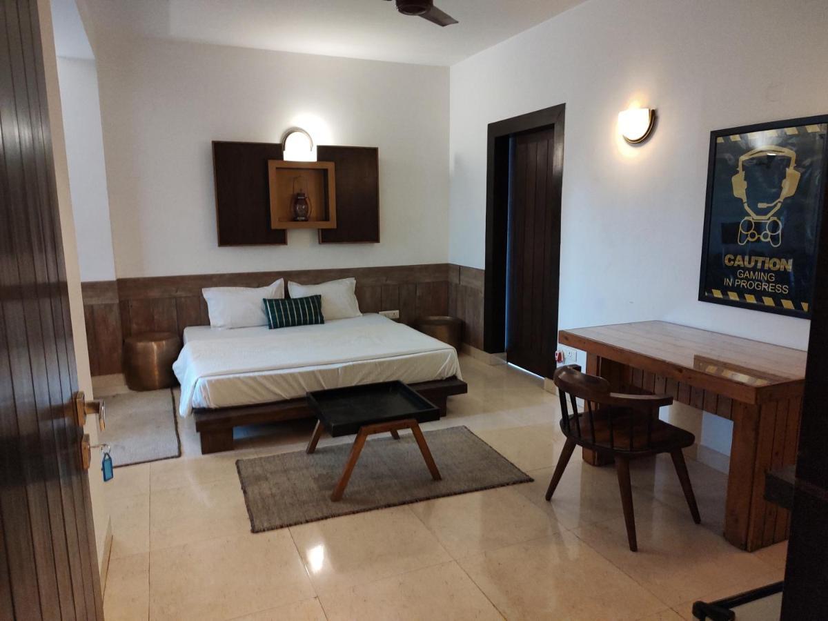 Aakritii Hotels 구르가온 외부 사진