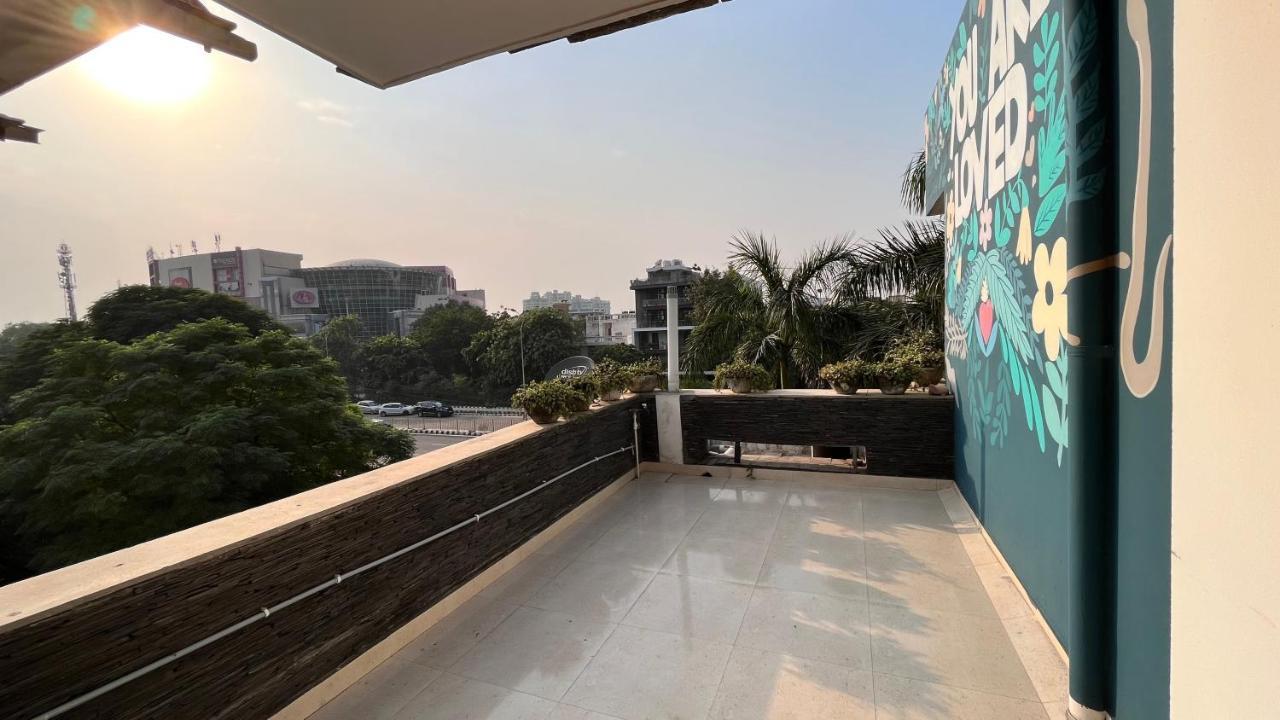 Aakritii Hotels 구르가온 외부 사진